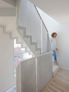 metalocus_tiny-tower_isa_04